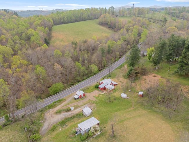 860 Floyd Hwy S, House other with 3 bedrooms, 2 bathrooms and null parking in Floyd VA | Image 85