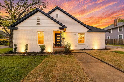 900 N 22nd St, Waco, TX, 76707-2812 | Card Image