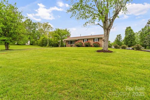 2333 Harmony Grove Rd, Nebo, NC, 28761-9589 | Card Image