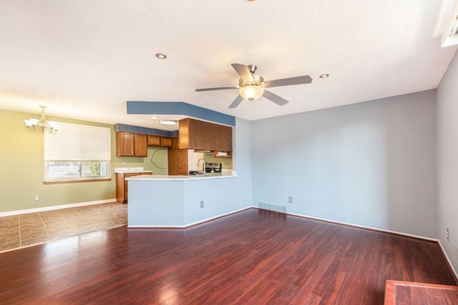 22493 E 10 Mile Rd, House other with 2 bedrooms, 1 bathrooms and null parking in Saint Clair Shores MI | Image 4