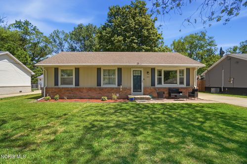 4355 Carney Dr, Maumee, OH, 43537-1809 | Card Image