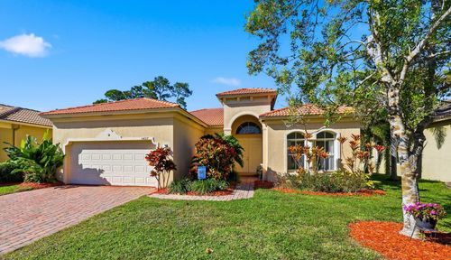 5427 Place Lake Dr, Fort Pierce, FL, 34951-3142 | Card Image