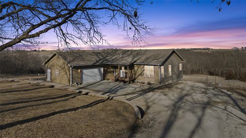 2051 145th Ln, Earlham, IA, 50072-8626 | Card Image