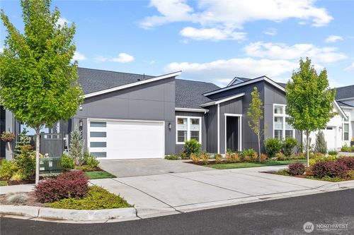 23380 Se Larch St, Black Diamond, WA, 98010-8900 | Card Image