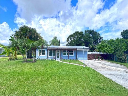 1561 3rd Ct, Vero Beach, FL, 32960-5807 | Card Image