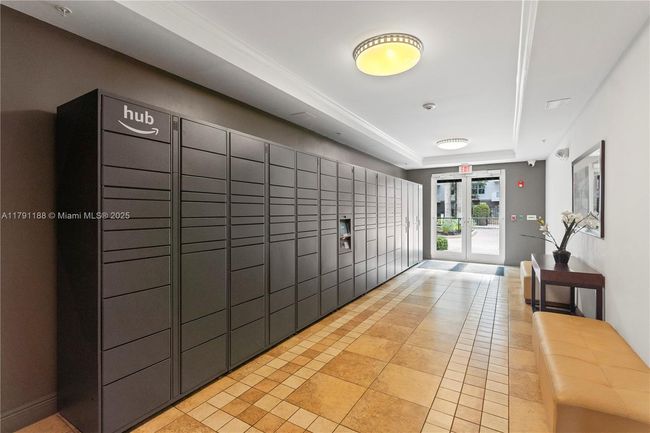 APT-603 - 2401 Ne 65 Th St, Condo with 3 bedrooms, 2 bathrooms and null parking in Fort Lauderdale FL | Image 36