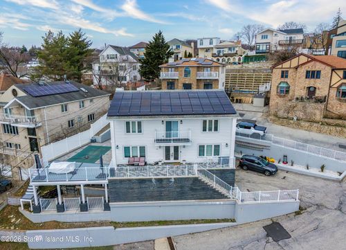 4 Sophia Ln, Staten Island, NY, 10304-2303 | Card Image