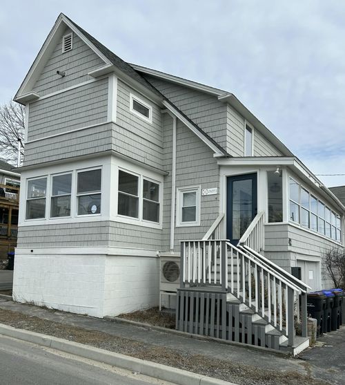 42 3rd Street, Old Orchard Beach, ME, 04064 | Card Image