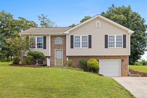 91 Lofty Cir, STUARTS DRAFT, VA, 24477-3229 | Card Image