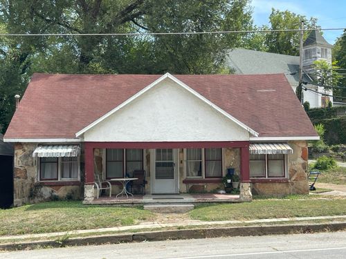 22172 Main St, Reeds Spring, MO, 65737-7807 | Card Image