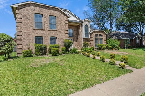 3026 Kingswood Dr, Garland, TX, 75040-8716 | Card Image