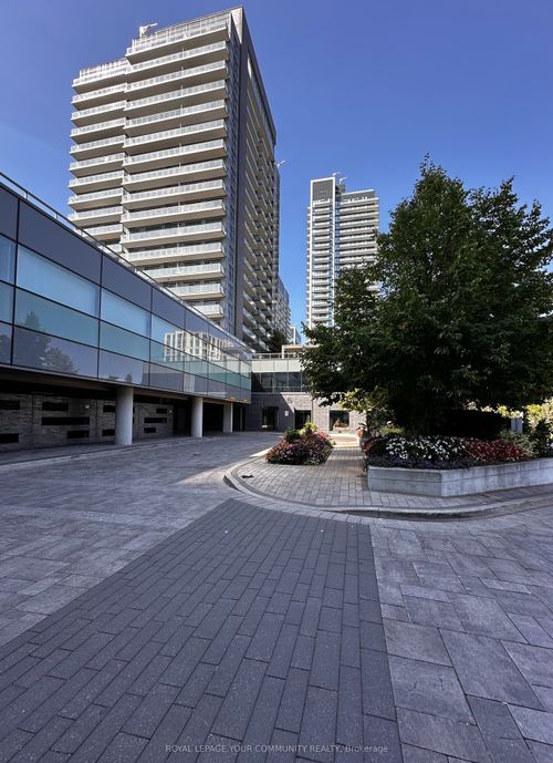 1008-65 Oneida Cres, Richmond Hill, ON, L4B0G9 | Card Image