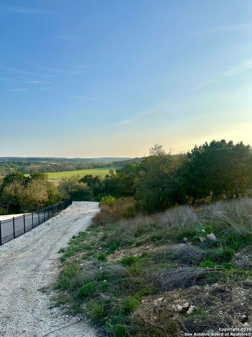 130 Double Tree Ln, Canyon Lake, TX, 78133-4366 | Card Image