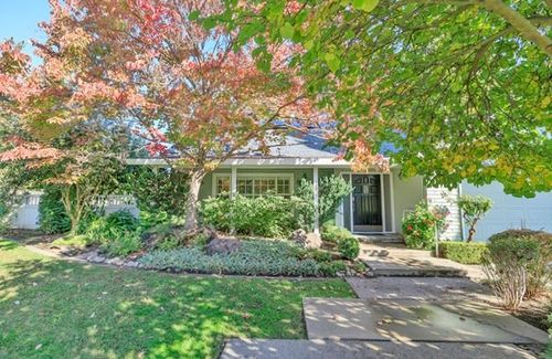 7004 Hillcrest Dr, Modesto, CA, 95356-9526 | Card Image