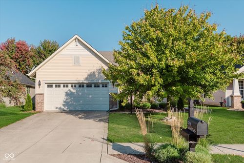 17058 Loch Cir, Noblesville, IN, 46060-4318 | Card Image