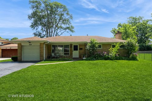 909 S Emerson St, Mount Prospect, IL, 60056-4230 | Card Image