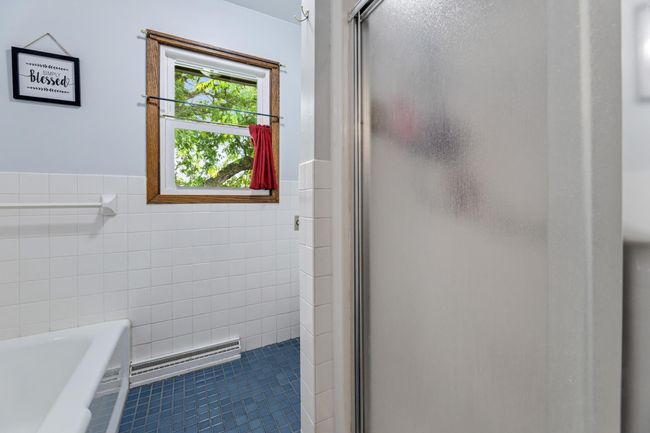 and shower | Image 14