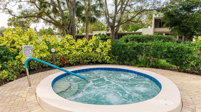 527 Spring Lakes Blvd, Condo with 2 bedrooms, 2 bathrooms and null parking in BRADENTON FL | Image 39
