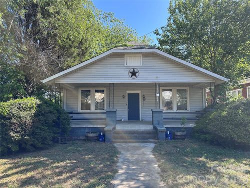704 4th St, Spencer, NC, 28159-1622 | Card Image