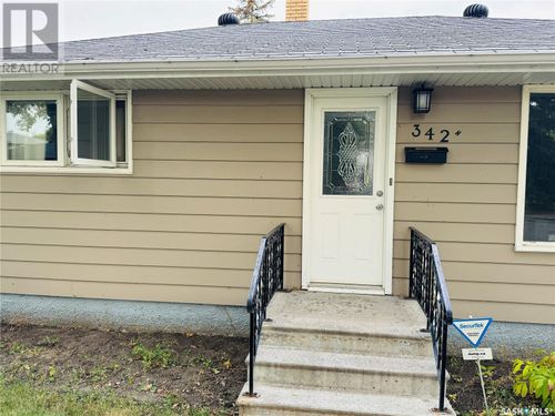 342 Rose St N, Regina, SK, S4R2Y4 | Card Image