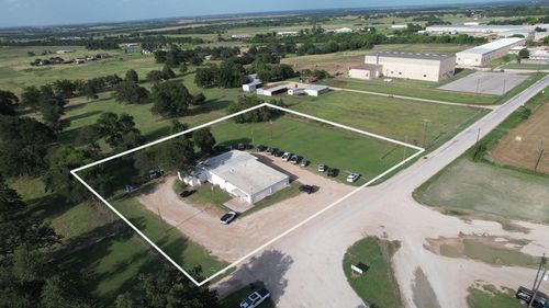 1710 Industrial Blvd Boulevard, Cameron, TX, 76520 | Card Image