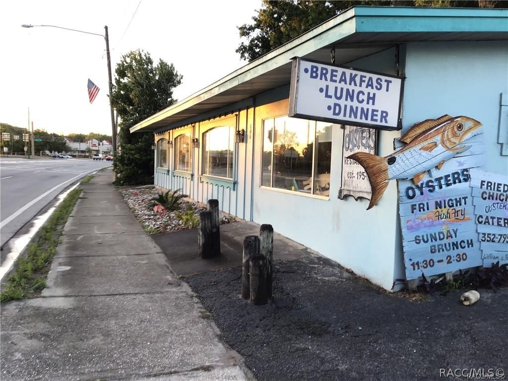 606 Ne Us Highway 19, Crystal River, FL 34428