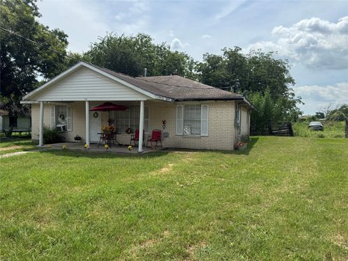 115 Saint John Rd, Schulenburg, TX, 78956-1807 | Card Image