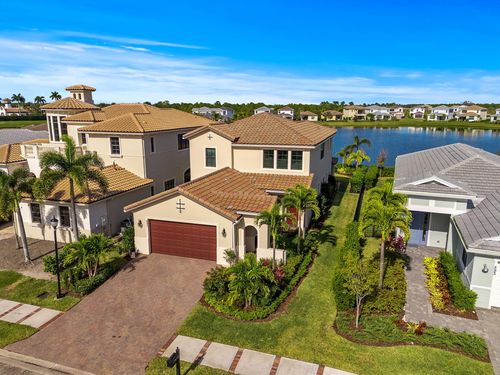 601 Se Fascino Cir, Port St Lucie, FL, 34984-6609 | Card Image