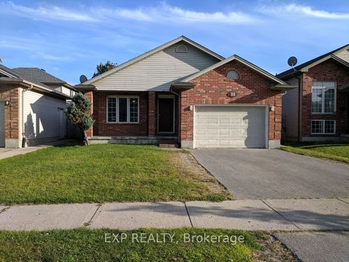 111 Thurman Cir, London, ON, N5V4Z2 | Card Image