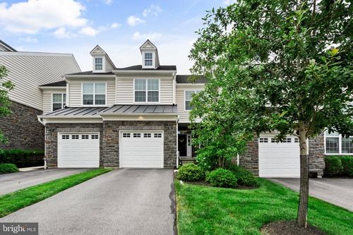 205 Ella Ln, CONSHOHOCKEN, PA, 19428-2466 | Card Image