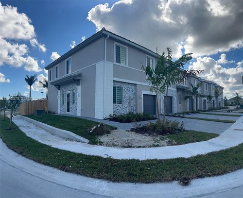 1455 Se 6th Ter, Homestead, FL, 33034-3460 | Card Image