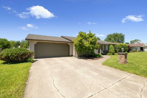 9812 Silver Shore Ct, Fort Wayne, IN, 46804-4052 | Card Image