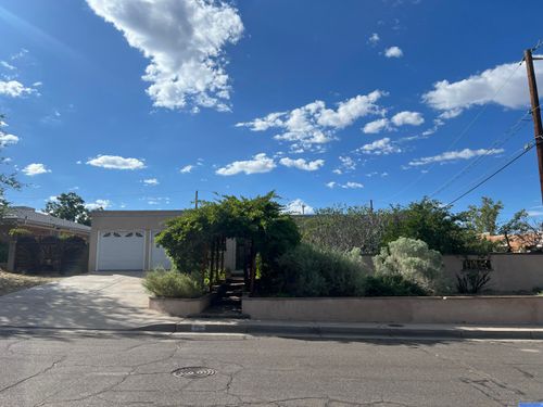 9116 Orlando Pl Ne, Albuquerque, NM, 87111-3334 | Card Image