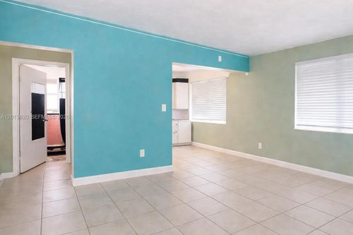 1-1001 Ne 10th St, Hallandale Beach, FL, 33009-2660 | Card Image