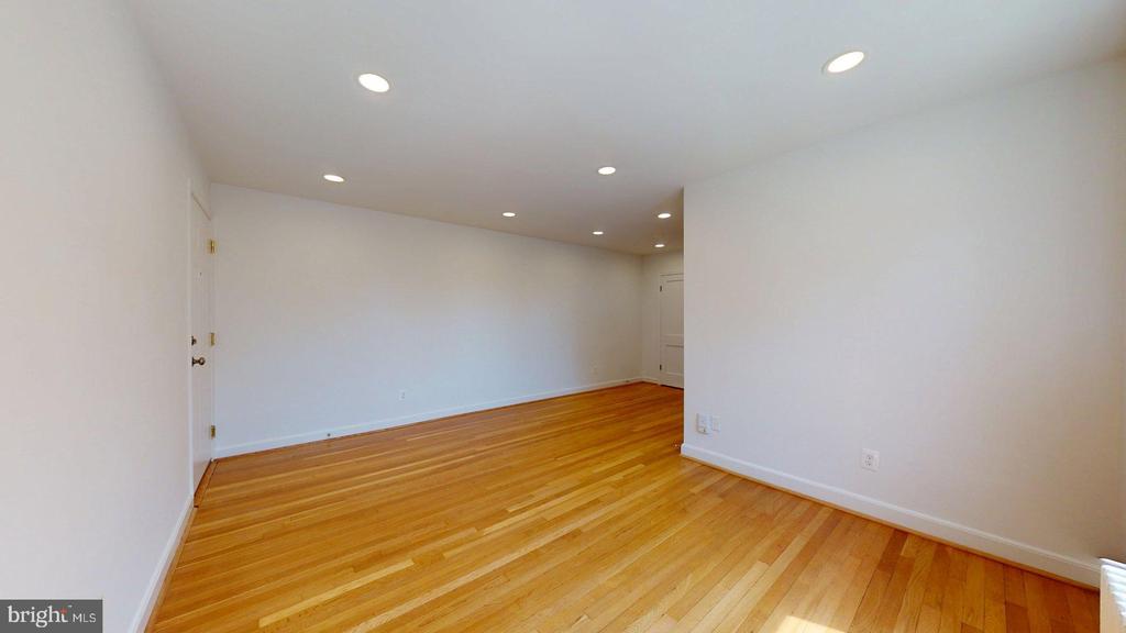 Residential Lease in ARLINGTON 2