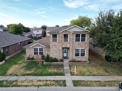 8828 Cross Oaks Ranch Blvd, Cross Roads, TX, 76227-3890 | Card Image