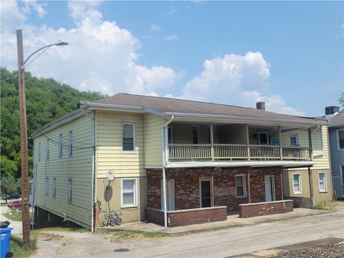 11725 Railroad St, Larimer, PA, 15647-1022 | Card Image