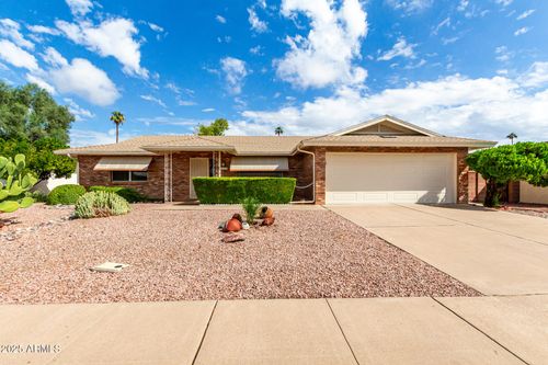 667 S Penrose Cir, Mesa, AZ, 85206-2037 | Card Image