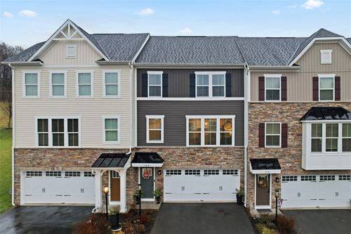 102 Rivulet Pl, Zelienople, PA, 16063-4403 | Card Image