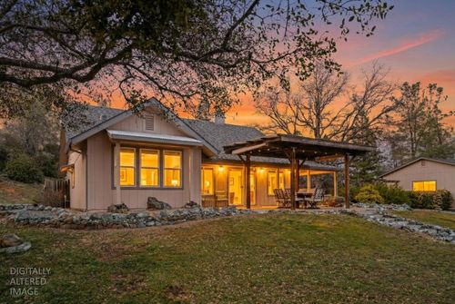 15666 Wolf Mountain Road, Grass Valley, CA, 95949 | Card Image