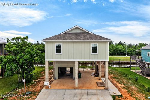 11041 Bay Cove Dr, Bay Saint Louis, MS, 39520-2319 | Card Image