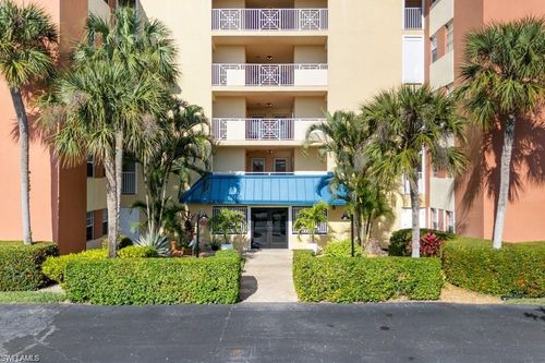 d-402-200 Pebble Beach Blvd, NAPLES, FL, 34113-8358 | Card Image