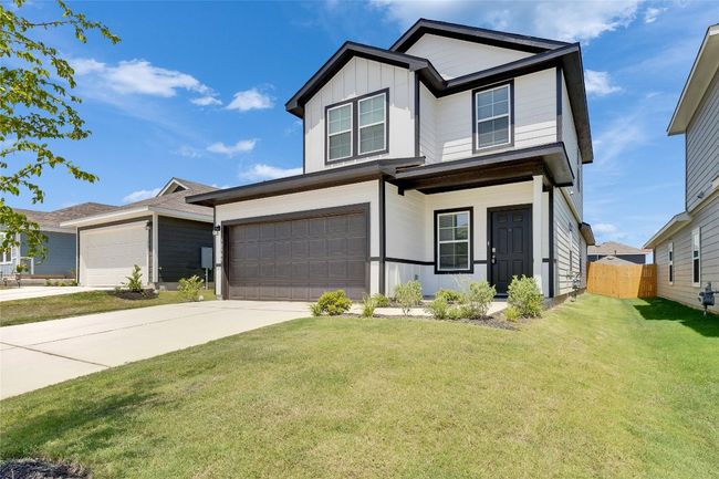 12305 Bulldogger Bnd, House other with 4 bedrooms, 3 bathrooms and 4 parking in Mustang Ridge TX | Image 34