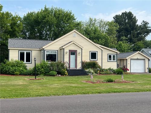 505 W Poplar Ave, Cameron, WI, 54822-7502 | Card Image