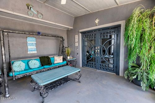 724 Gasport St, Horizon City, TX, 79928-7751 | Card Image