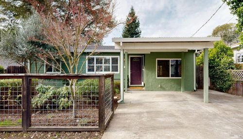 18046 Comstock Ave, Sonoma, CA, 95476-4215 | Card Image