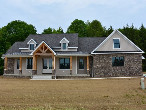 15990 Meadow Dr, Saegertown, PA, 16433-6103 | Card Image