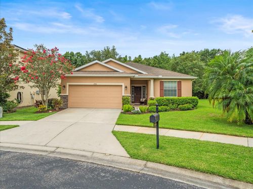 27546 Stonecreek Way, WESLEY CHAPEL, FL, 33544-8805 | Card Image