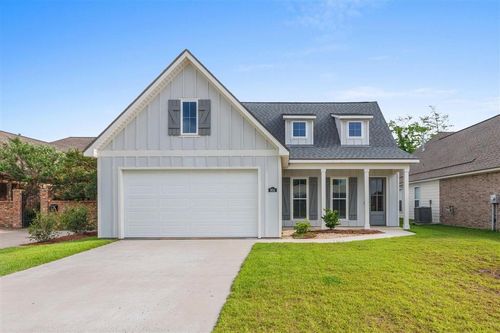 904 Treasure Ln, Lake Charles, LA, 70605-2628 | Card Image
