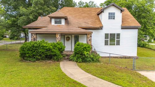 201 N Cherokee Street, Grove, OK, 74344 | Card Image